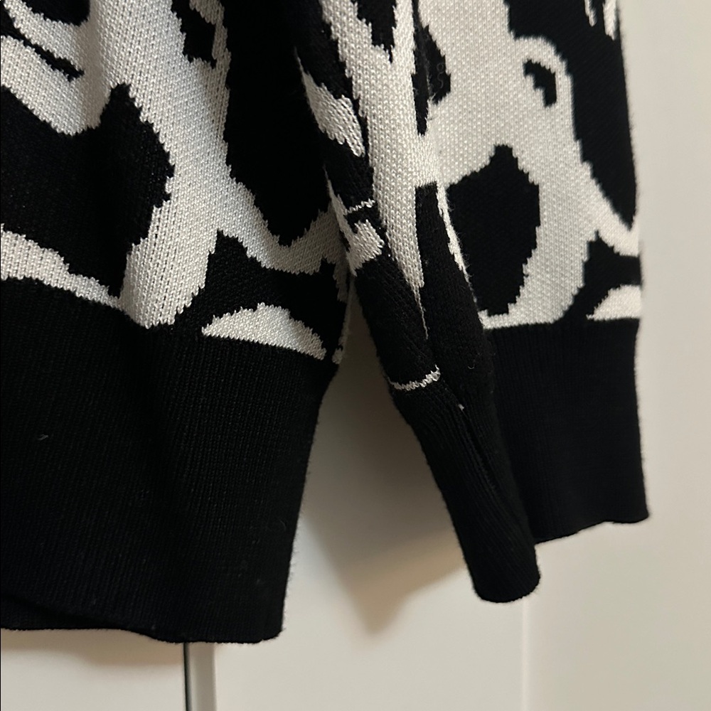 Adrianna Papell Heart Print Sweater Size 1X black white new with tags - Picture 7 of 9